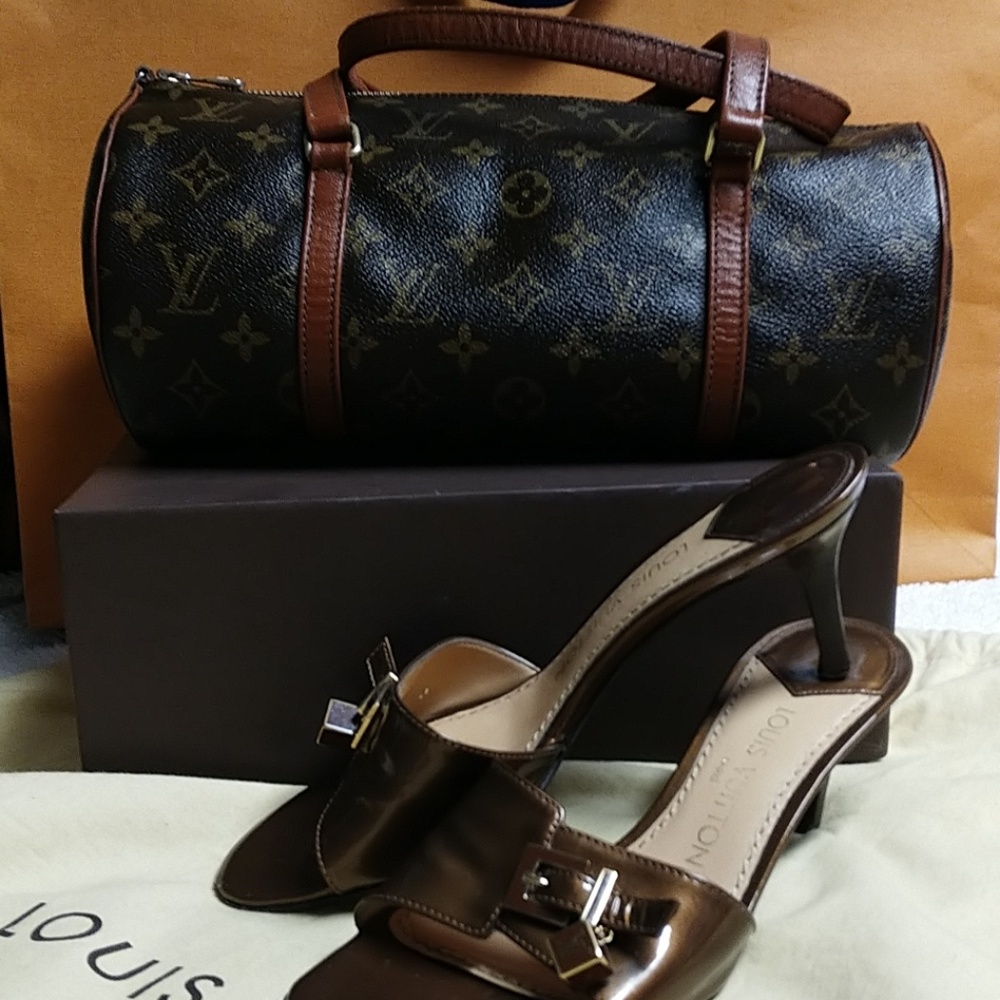 Authentic Louis Vuitton papillon (great condiiton)